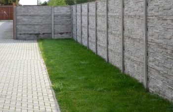 Mur gris mitoyen