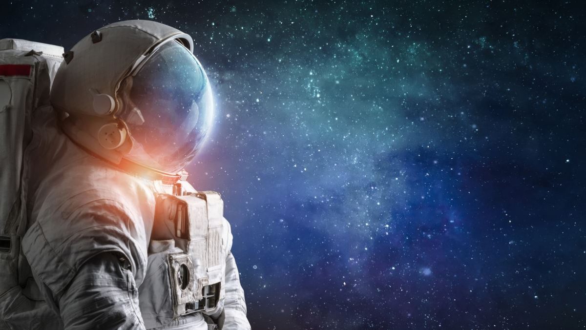 Astronaute En Combinaison Dans L'espace, Voie Lactée