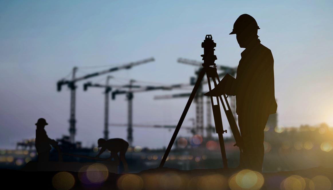 Ombre D'un Geometre Qui Prend Des Mesures Sur Un Chantier