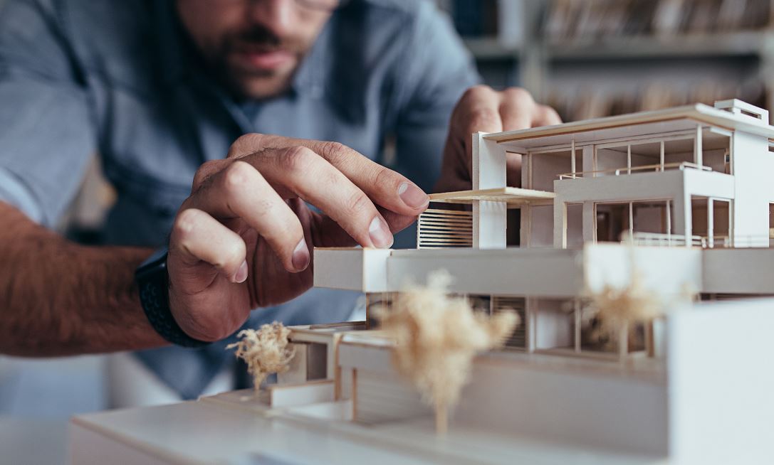 Urbaniste Sur Une Maquette