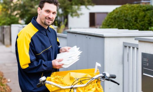 Facteur Et Son Vélo